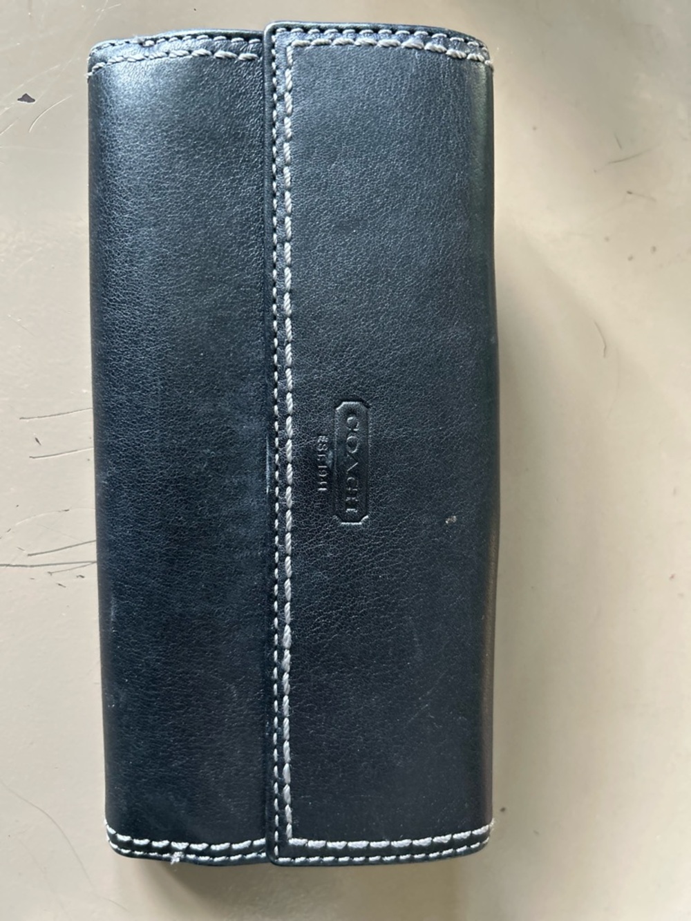 Coach Black Leather Trifold Wallet with Contrast Stitching
